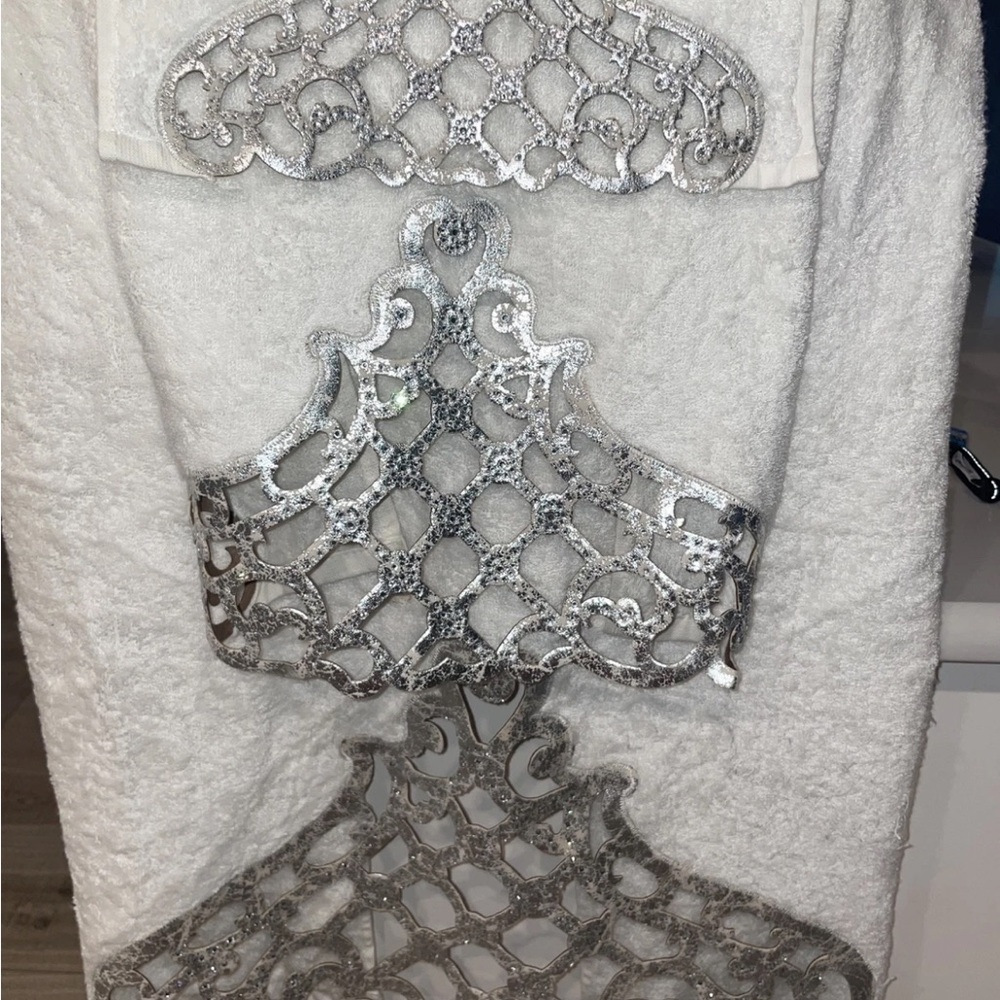 Bathroom Towel Set Of 3 Silver With Diamonds